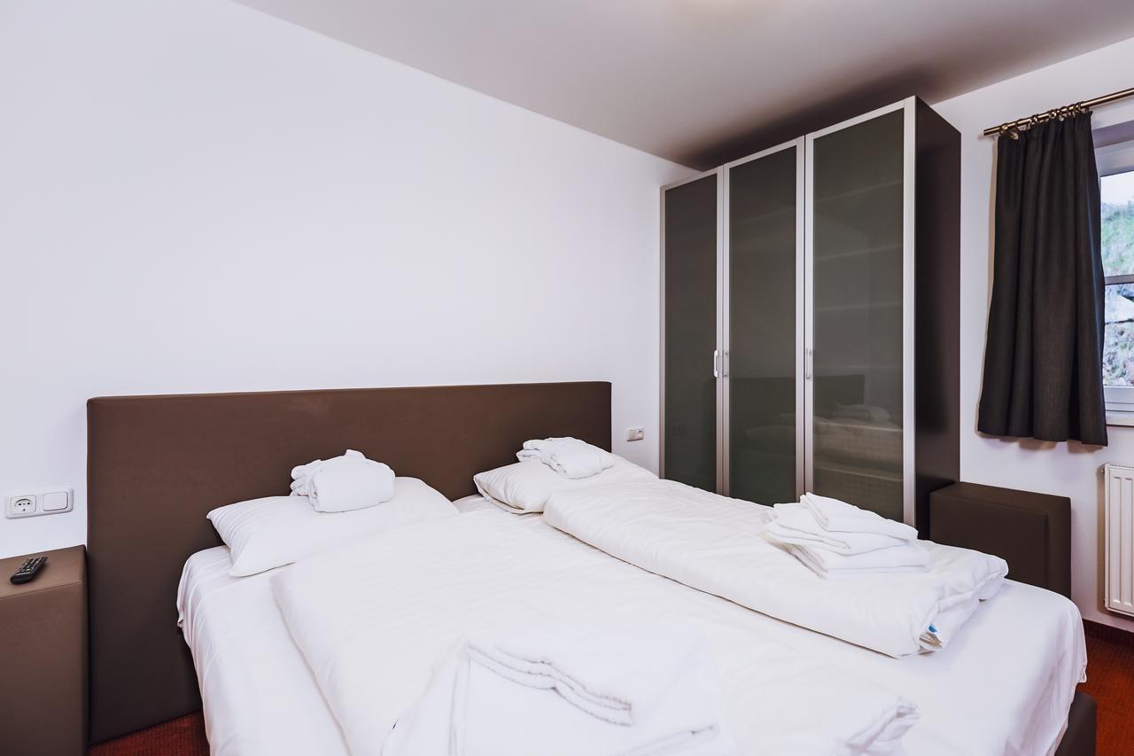 Alpine Resort By Alpin Rentals - Incl Summercard Kaprun Luaran gambar