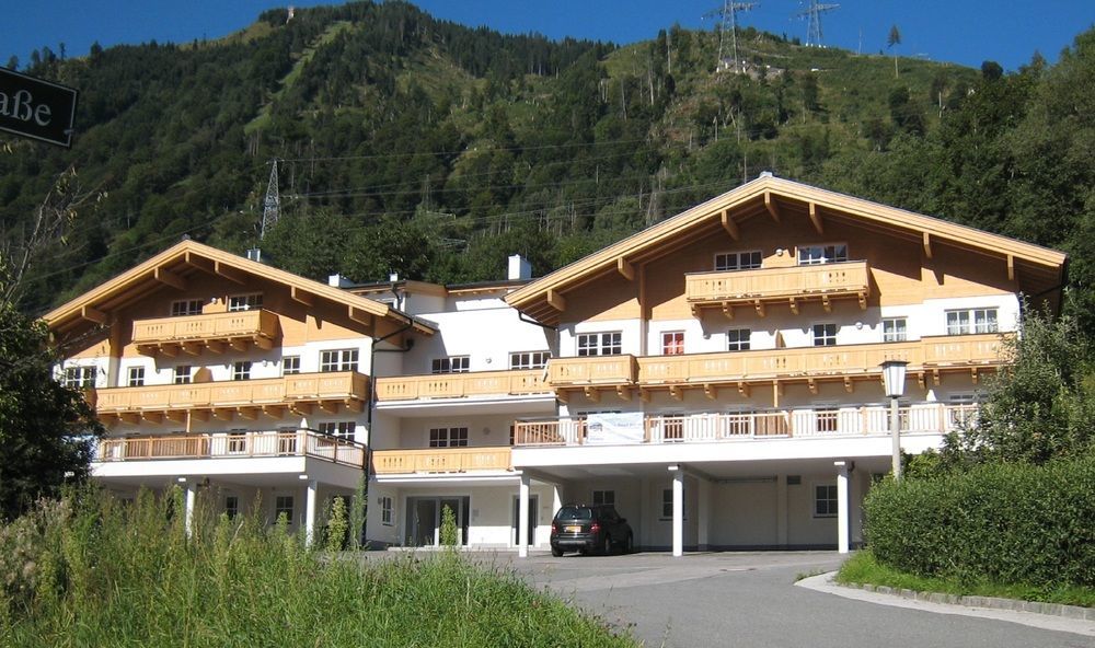 Alpine Resort By Alpin Rentals - Incl Summercard Kaprun Luaran gambar